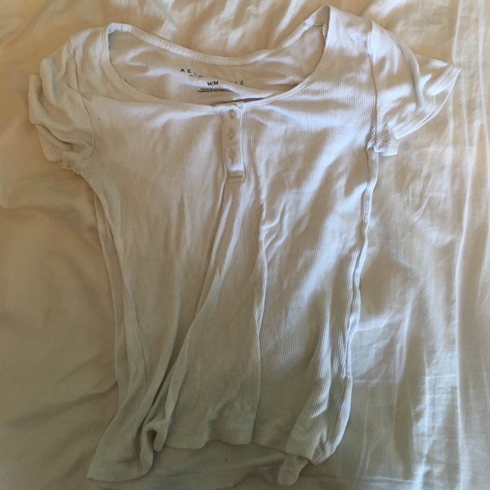 white t-shirt